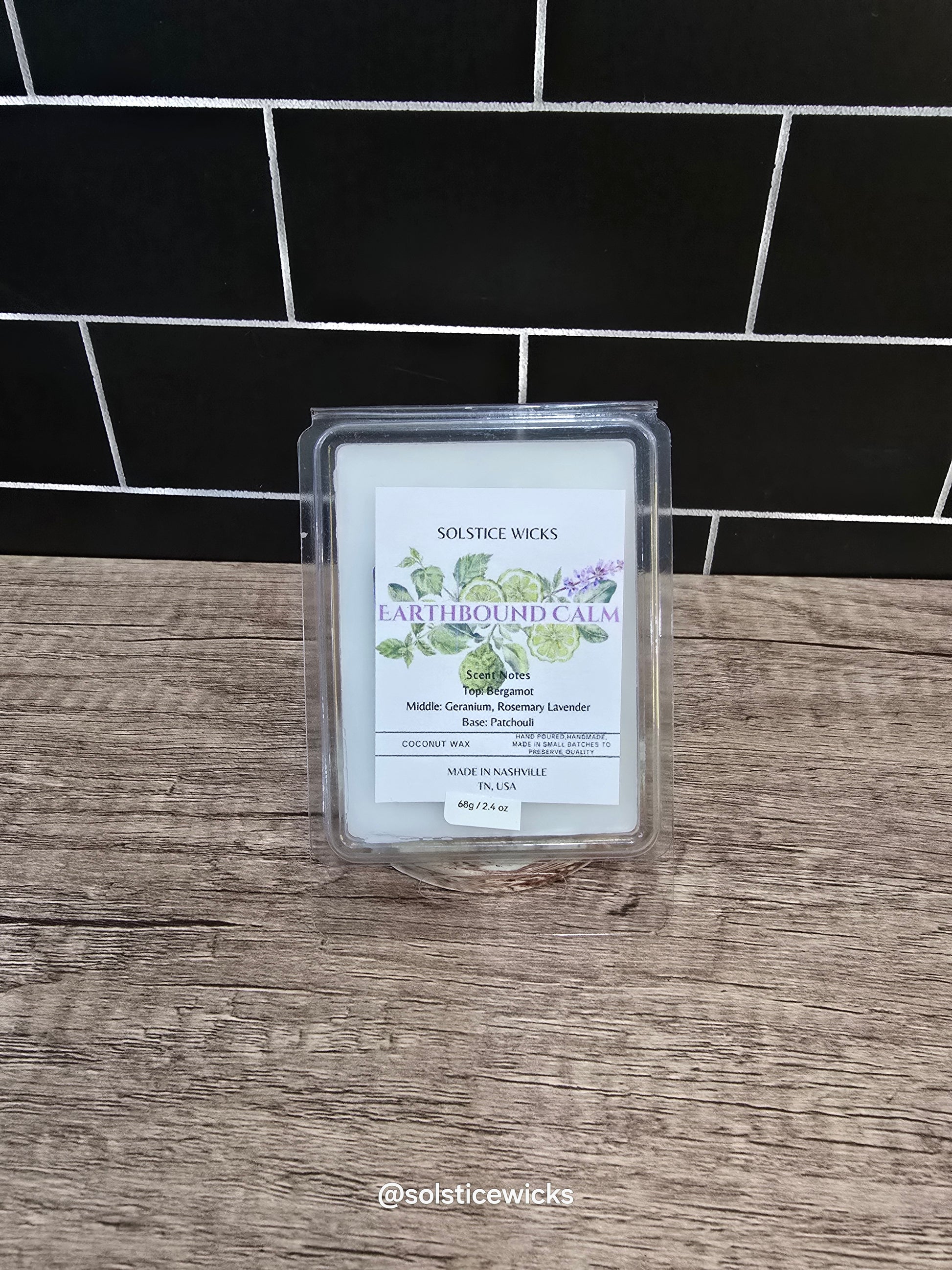 Solstice Wicks wax melts in seasonal scents – coconut wax, phthalate-free, hand-poured earthbound calm